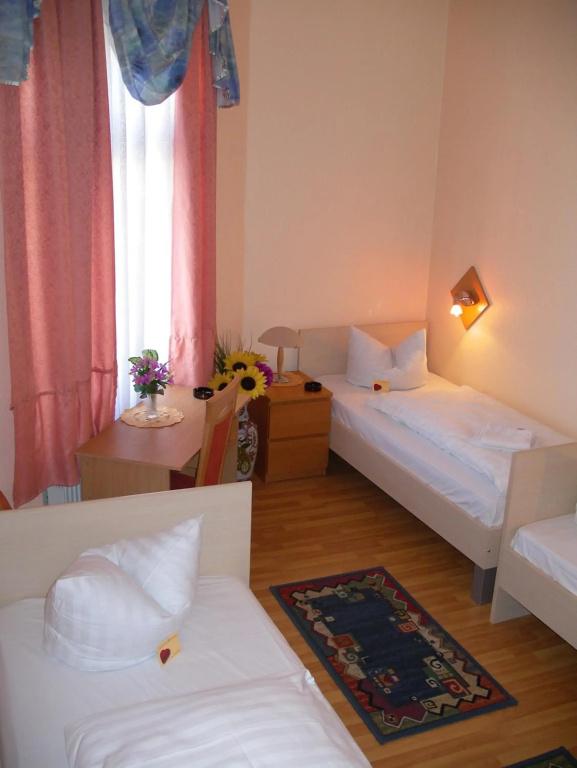 фото Hotel garni Djaran
