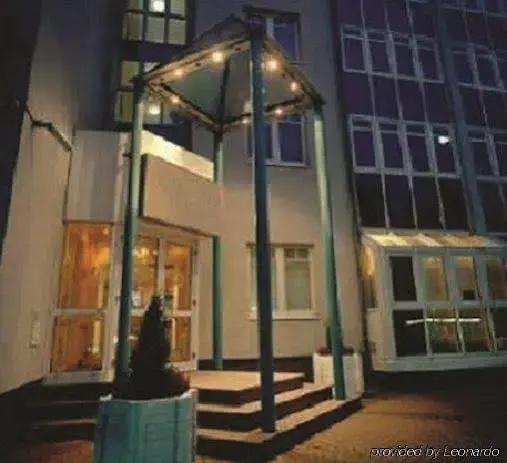 фото B99 Hotel