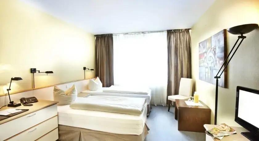 фото B99 Hotel