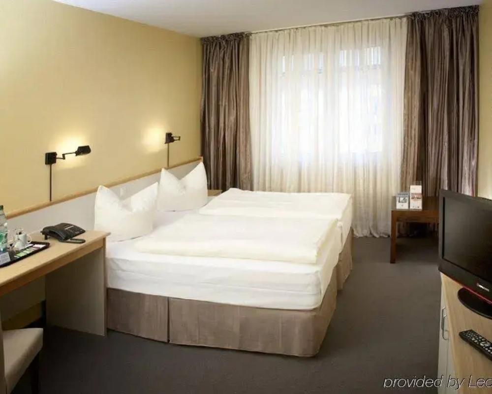 фото B99 Hotel