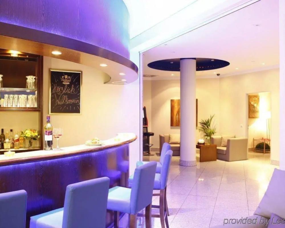 фото B99 Hotel
