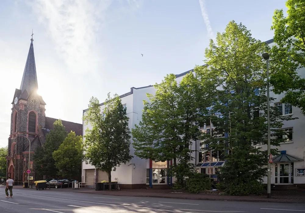 фото B99 Hotel