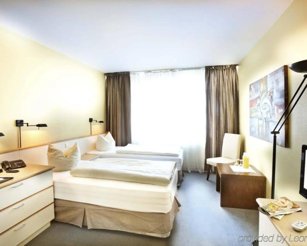 фото B99 Hotel