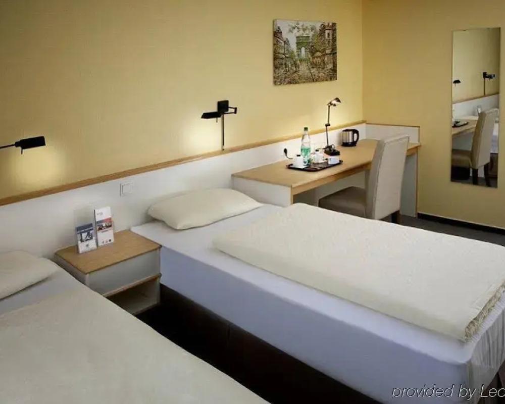 фото B99 Hotel
