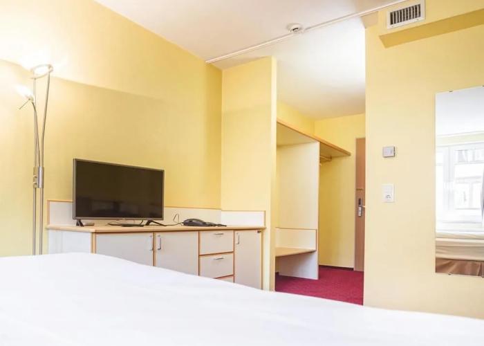B99 Hotel