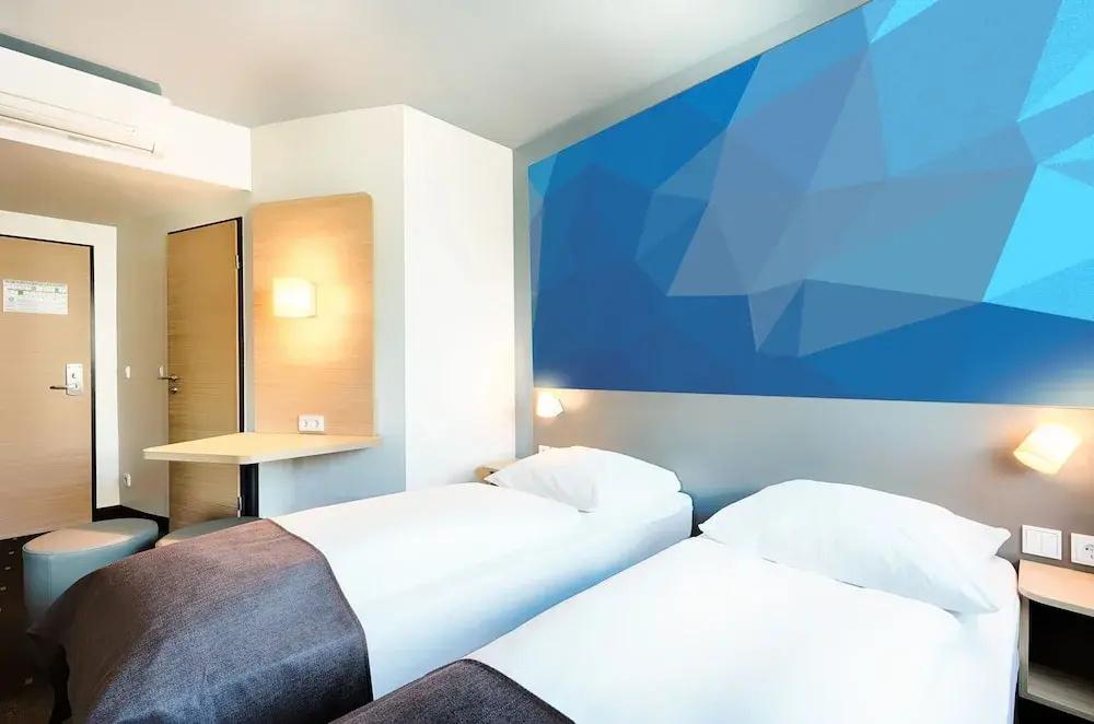 фото B&B HOTEL Offenburg-Hbf