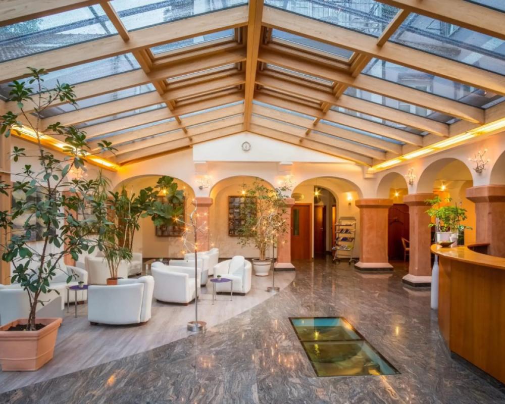 фото Hotel Atrium
