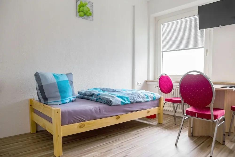 фото BHQ - BoardingHouse Quickborn - Hostel