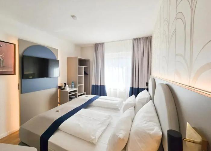 Liyana Hotel