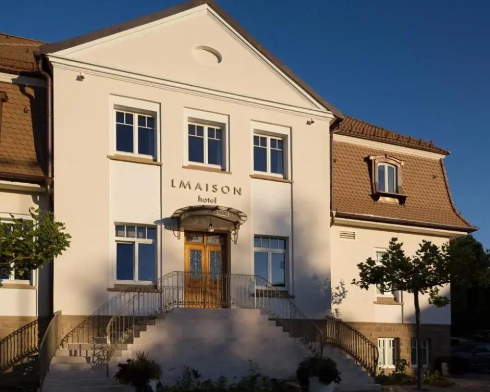 LA Maison Hotel
