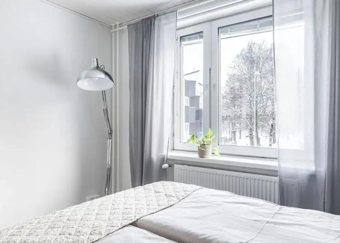 Bright 1BR Apartment next to the Beach