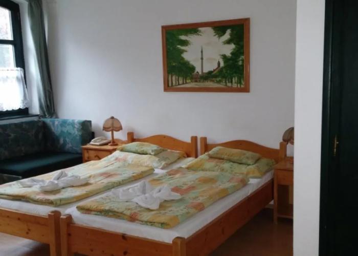 Bacchus Hotel Panzió