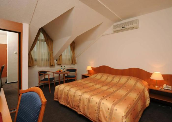 Hunguest Hotel Flora