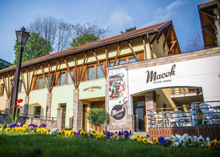 Imola Udvarhaz Hotel