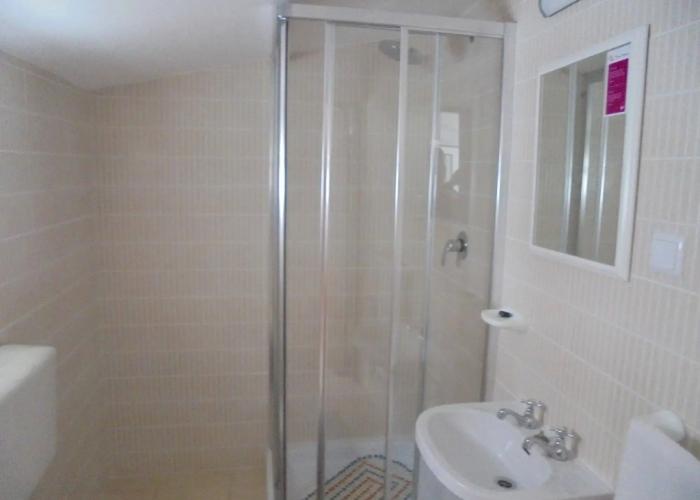Lagos City Center Guest House & Hostel