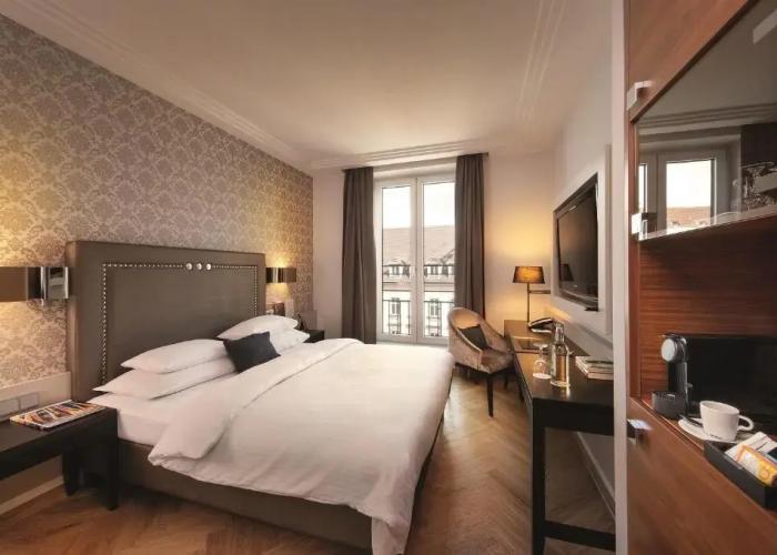 Hotel Maximilian's