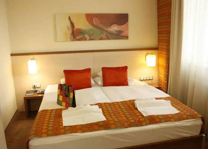 Famulus Hotel