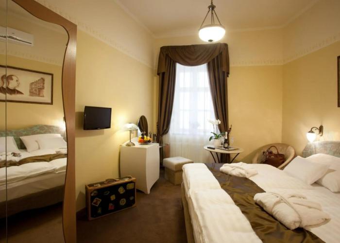Barokk Hotel Promenád Gyor