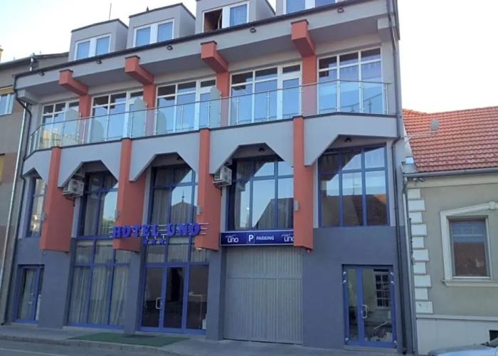 Hotel Uno