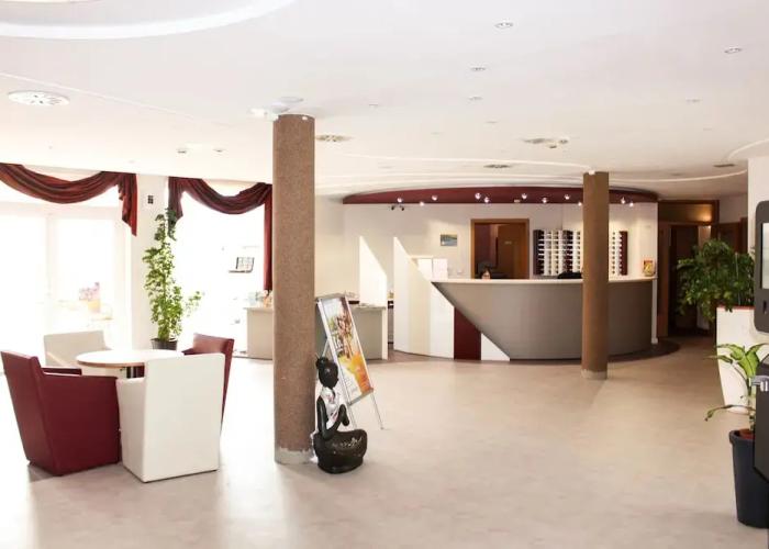 Granada Konferencia Wellness Sport Hotel