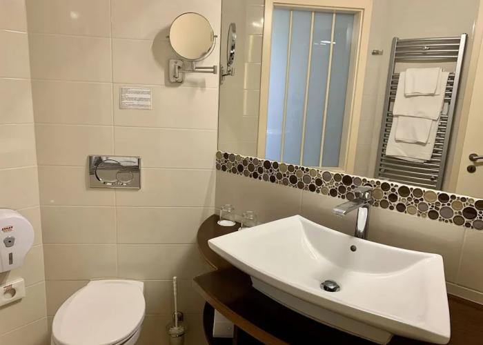 Granada Konferencia Wellness Sport Hotel
