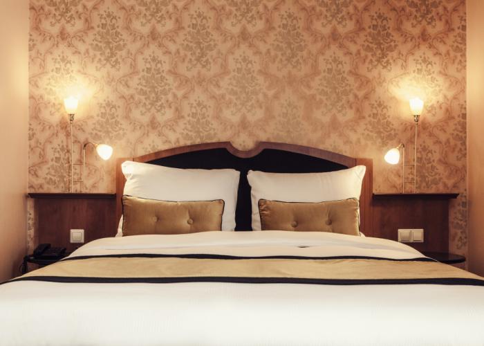 Carlton Square Hotel