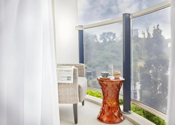 Carlton Square Hotel