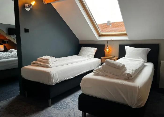 Hotel Oostereiland - Gevangenis Hotel