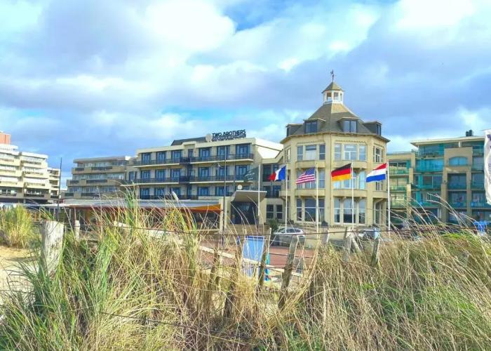 Two Brothers Noordwijk Beach