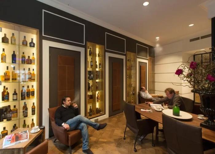 Hotel Dux