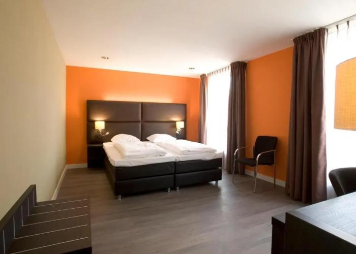 Hotel Roermond Next Door