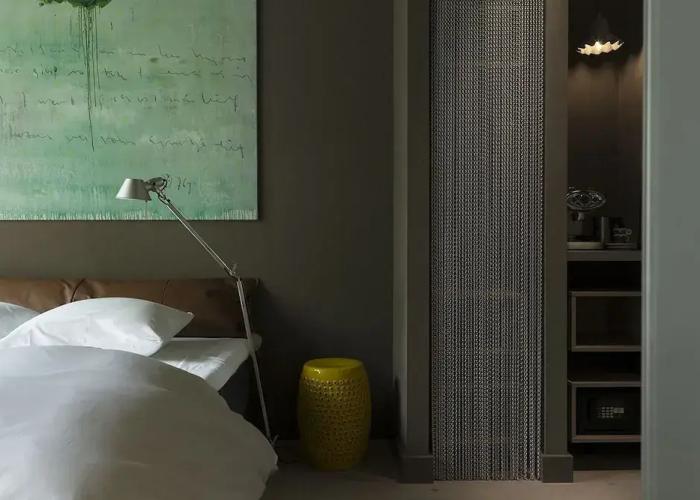 hotel Blue inspired by MANNA