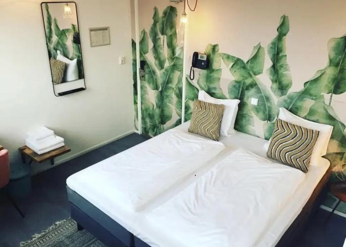 Hotel Credible
