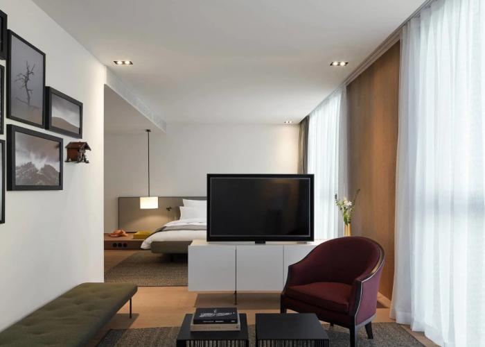 Roomers Baden-Baden, Autograph Collection