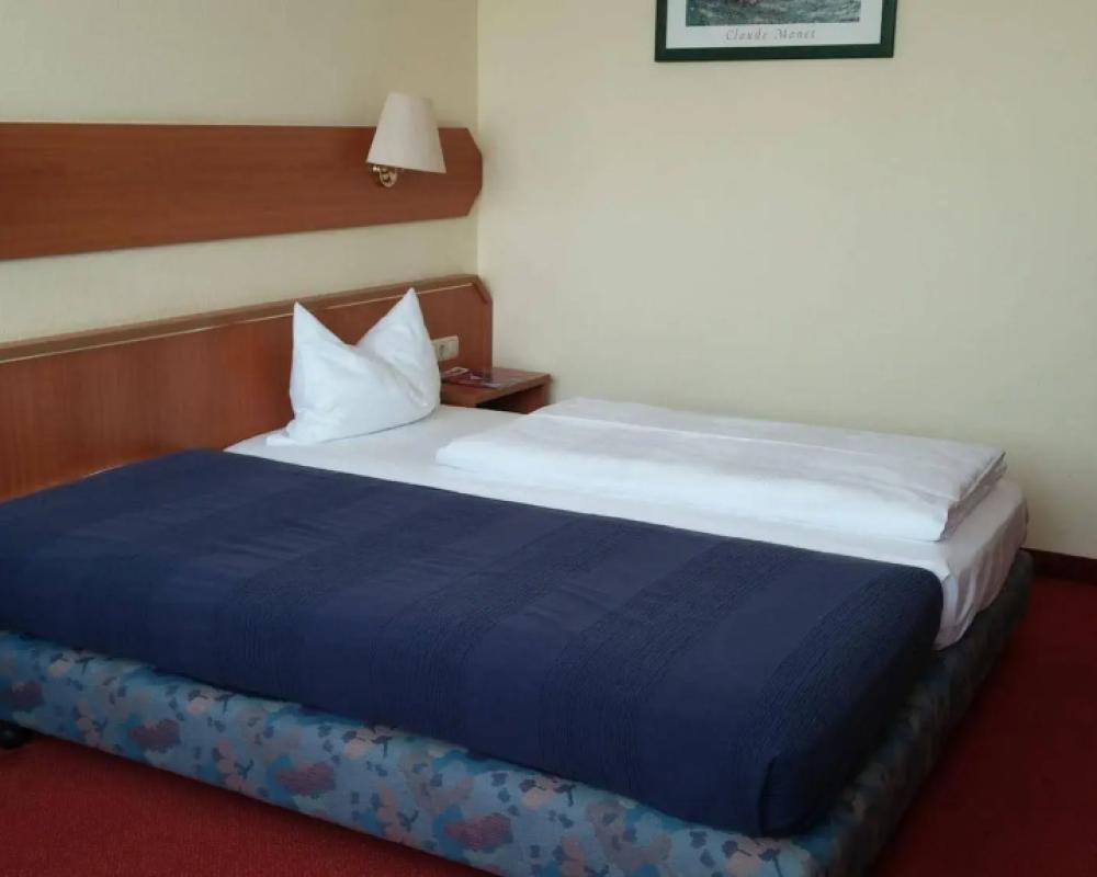фото Hotel Berliner Ring