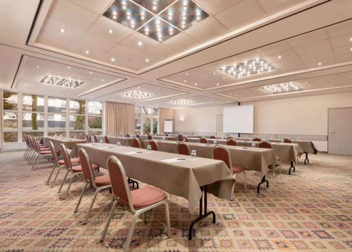 Ramada By Wyndham Bottrop
