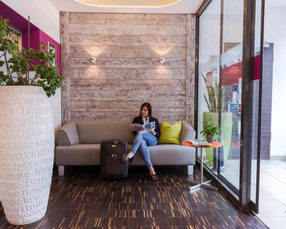 фото Hotel Arooma