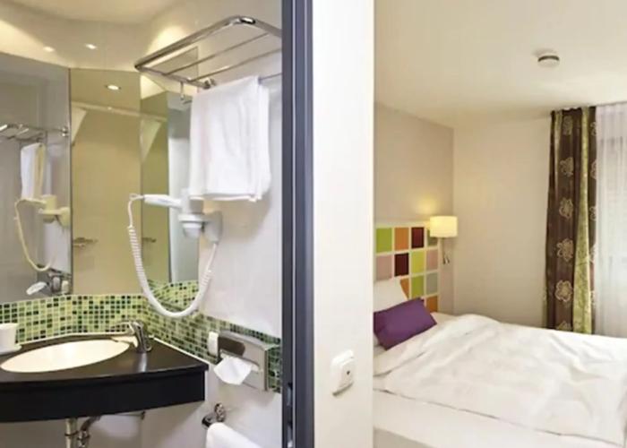Hotel Arooma