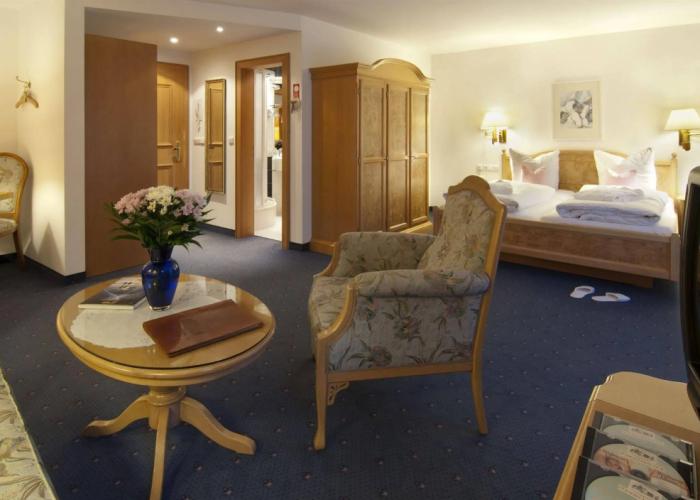 Hotel Rheinischer Hof