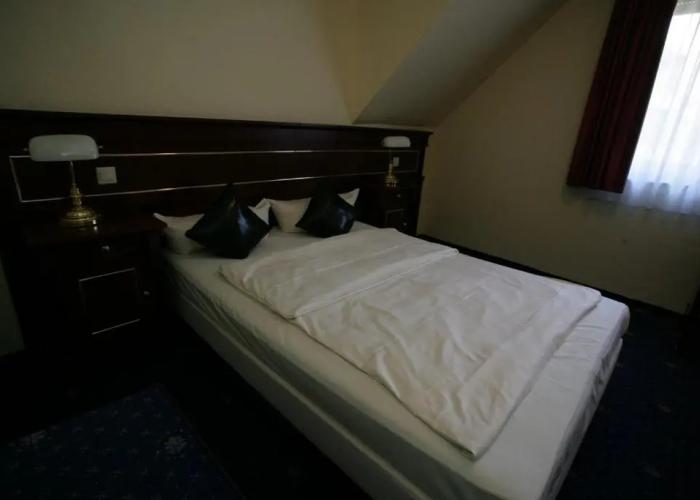 Stargaze Home Hotel