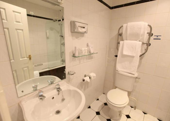 The Rose and Crown Hotel – Tonbridge