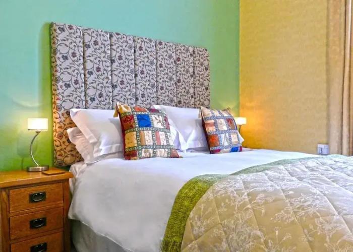 Marmalade Bed  Breakfast