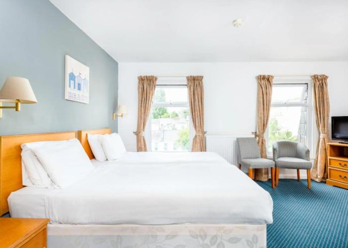 Abbey Lawn Hotel