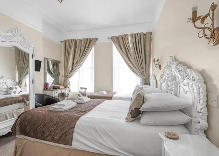 Summerlands Guest House