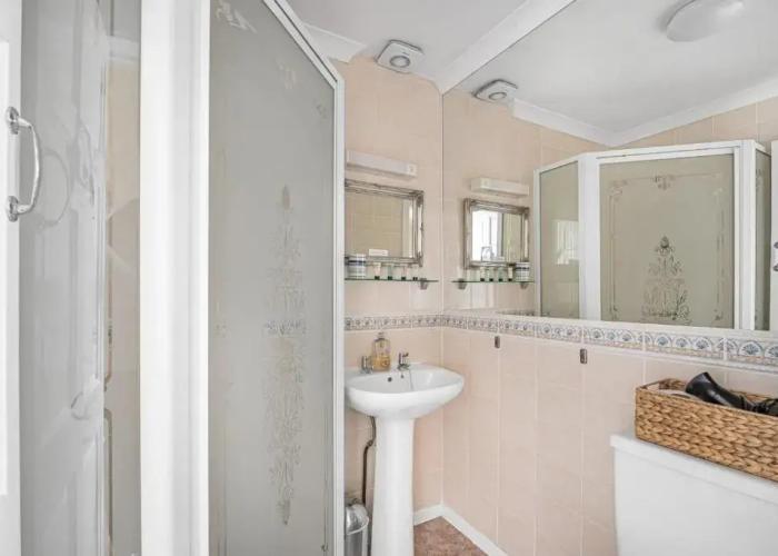 Summerlands Guest House