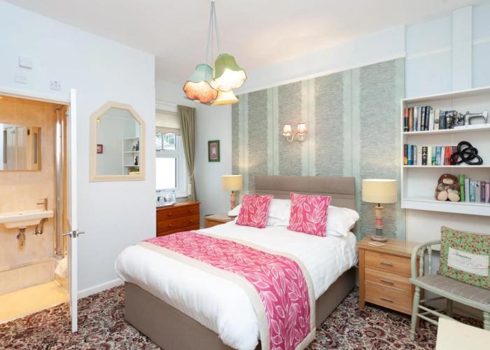 The Ravenswood B&B