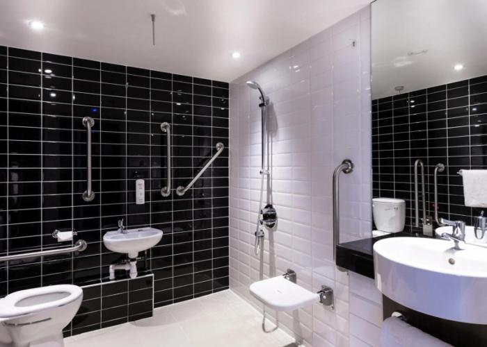 Holiday Inn Express Wakefield