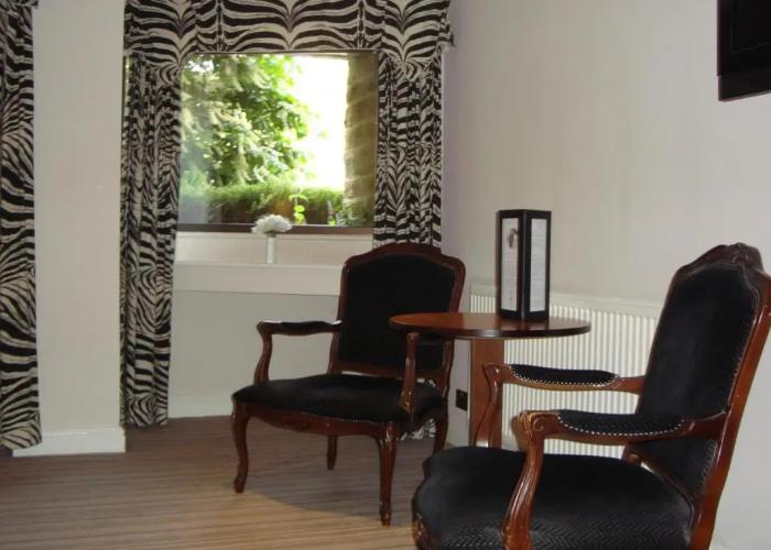 Waterton Park Hotel