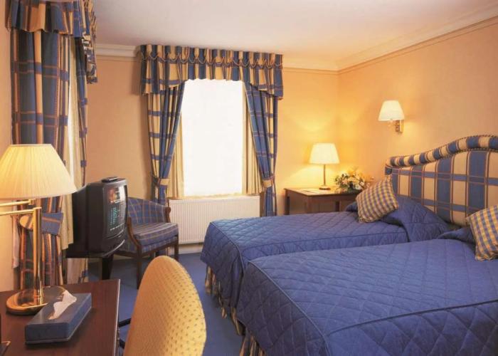 George Hotel