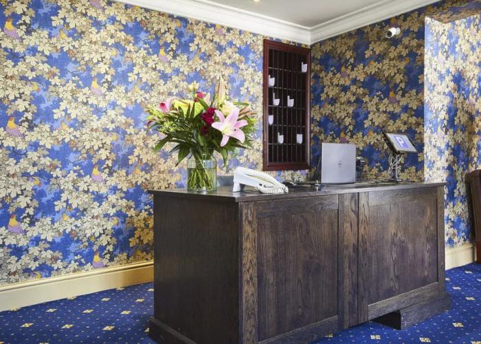 George Hotel